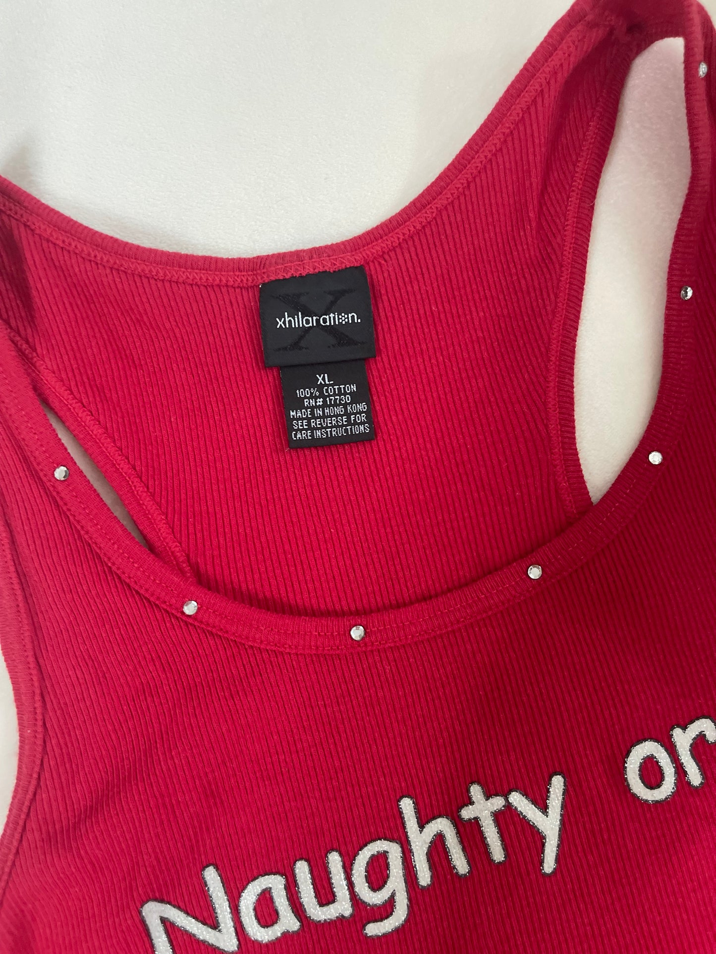 Y2k slogan tank