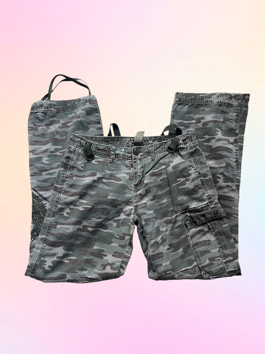 Y2k camo pants