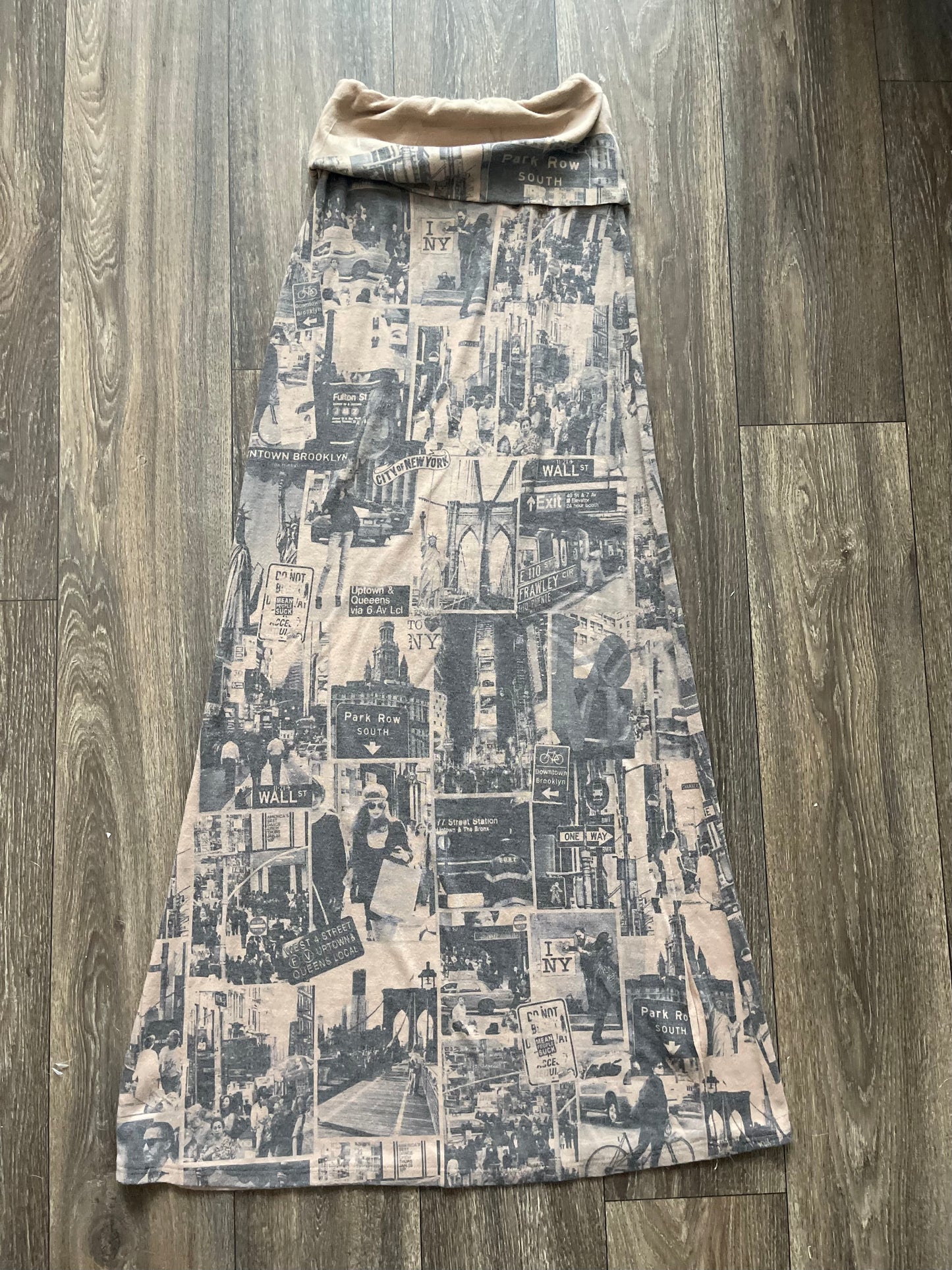 Y2k graphic maxi skirt