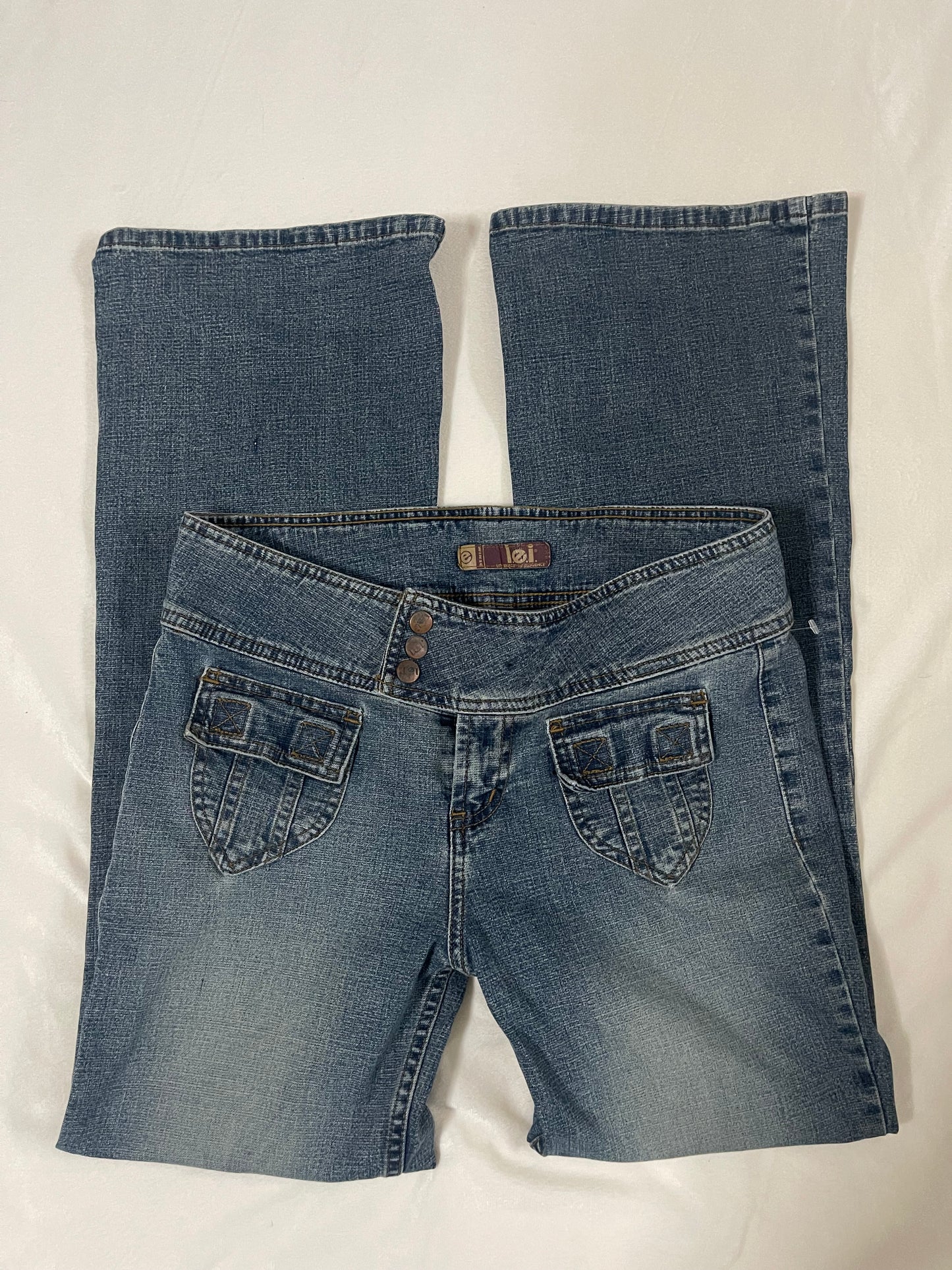 Y2k LEI front pocket flare jeans